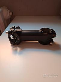 Attacco manubrio bicicletta