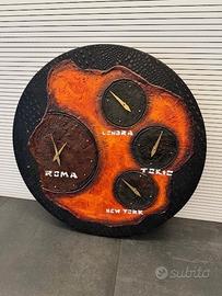 Orologio da parete etnico.