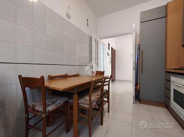 4 LOCALI A SESTRI LEVANTE