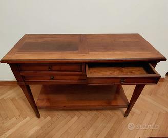 Mobiletto in legno