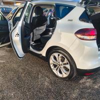 Renault Scenic sport 1.5 TDI 