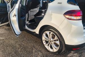 Renault Scenic sport 1.5 TDI 