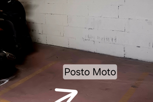 Posto Moto, Porta S. Vitale