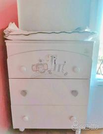 Fasciatoio con 3 cassetti e ampia vaschetta