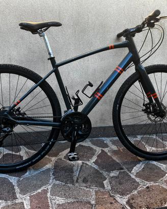 Bicicletta cicloturismo o commuting
