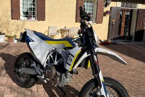 Husqvarna 701 supermoto depo