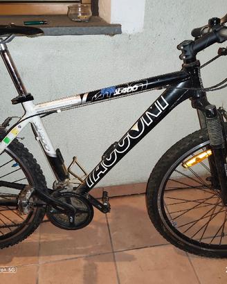 Bicicletta Mountain-bike Tacconi