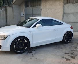 Audi TT 2.0 TDI 170cv quattro s-line