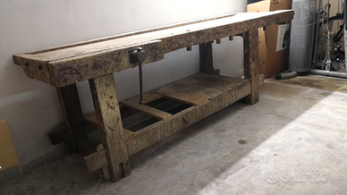 Tavolo banco da falegname in legno massello