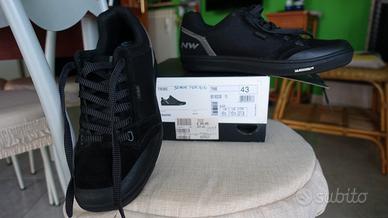 Scarpe per pedali flat