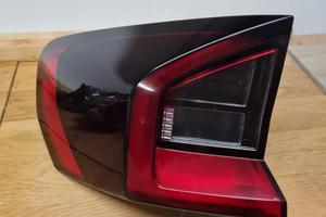 BMW X1 luce posteriore sx