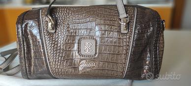 borsa GUESS a braccio + tracolla