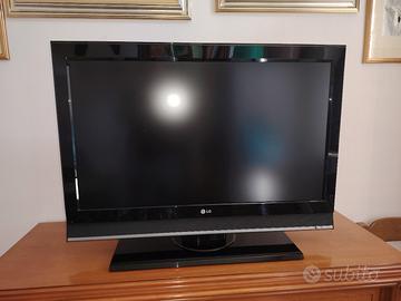 LG 32"