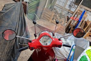 Piaggio Vespa 150 LX - 2013