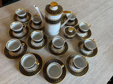 Servizio da caffe' in ceramica di Sevres