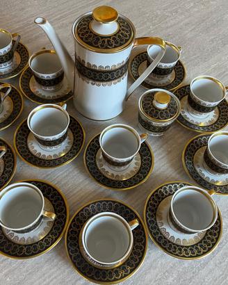 Servizio da caffe' in ceramica di Sevres