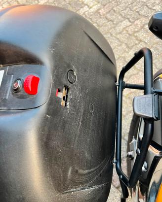Bauletti moto Givi con chiave 