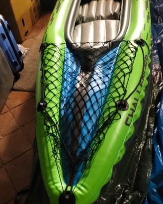 Canoa gonfiabile un posto