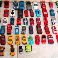 Lotto 50+ Macchinine in Metallo e Veicoli Vari