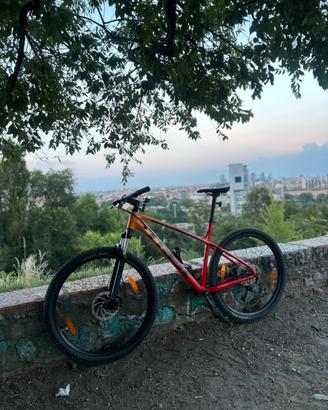 Trek Marlin 7 29”– RockShox Judy –Perfetta, XL