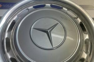 Mercedes set borchie