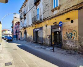 NEGOZIO A MELITO DI NAPOLI