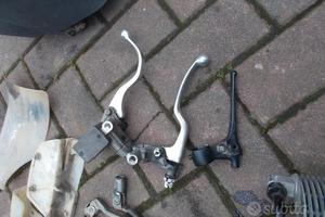 XR 400 '98: pompa radiatore pedale volano