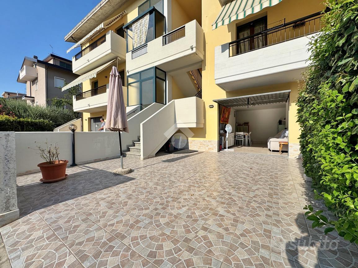 4 LOCALI A VALLEFOGLIA - Vista 2