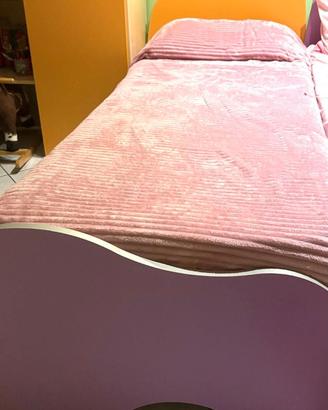 Cameretta completa: letto, armadio, comò