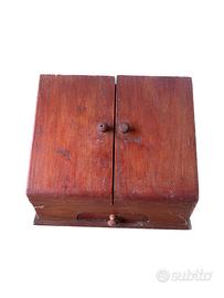 Scatola notarile da tavolo e scrittura