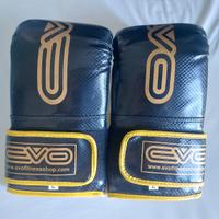 Guantoni kickboxing paratibie e fasce