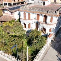 Soluzione indipendente su 600 mq di terreno