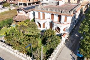 Soluzione indipendente su 600 mq di terreno