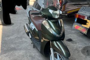 Honda sh 300