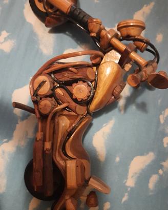 Soprammobile moto in legno