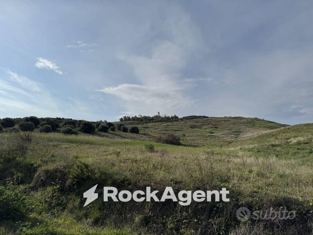 Terreno di 10000 m² a Catanzaro - Altro