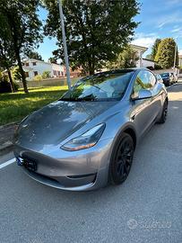 Tesla model y awd long range dual motor