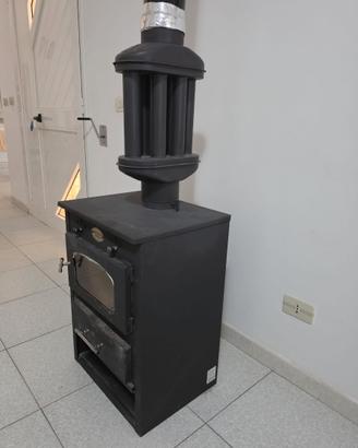 Stufa a Legna in Acciaio 6.9-11 kW + tubi