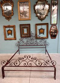 Letto matrimoniale in ferro battuto