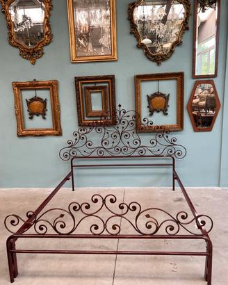 Letto matrimoniale in ferro battuto