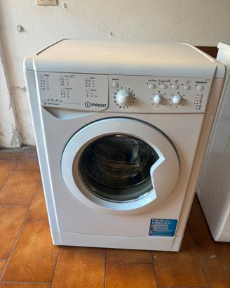 Lavatrice indesit 7kg
