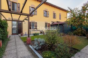 PORZIONE DI CASA CON ACCESSO INDIPENDENTE