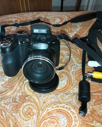 FujiFilm S2500HD