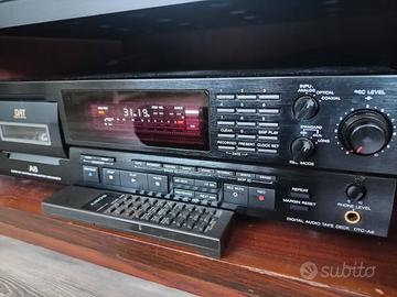 Sony DTC-A8  lettore dat