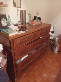 Como'  due comodini della nonna