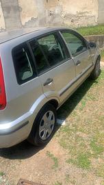 Auto  1000 €