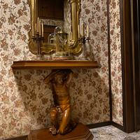 Arredi scultorei d’epoca in legno massello