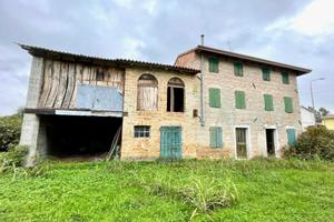 CASALE CON AMPIO GIARDINO - privacy e design su...