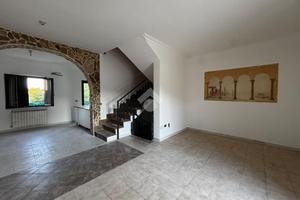 VILLA A SCHIERA A PIEDIMONTE SAN GERMANO