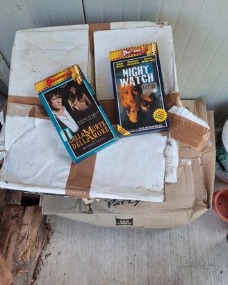 videocassette più 2 videoregistratori